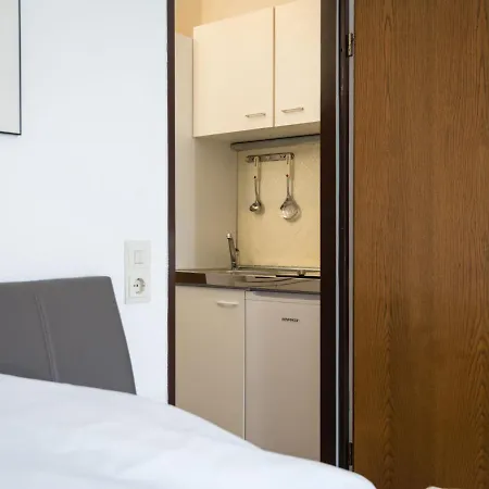B306-b307 By Interhome