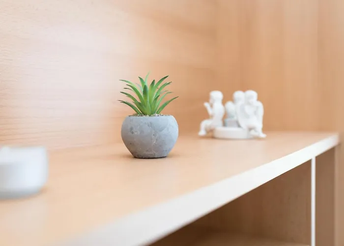 Flora Und Fauna - B306-b307 By Interhome *